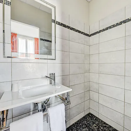 فندق Robespierre Ex Ideal Paris -